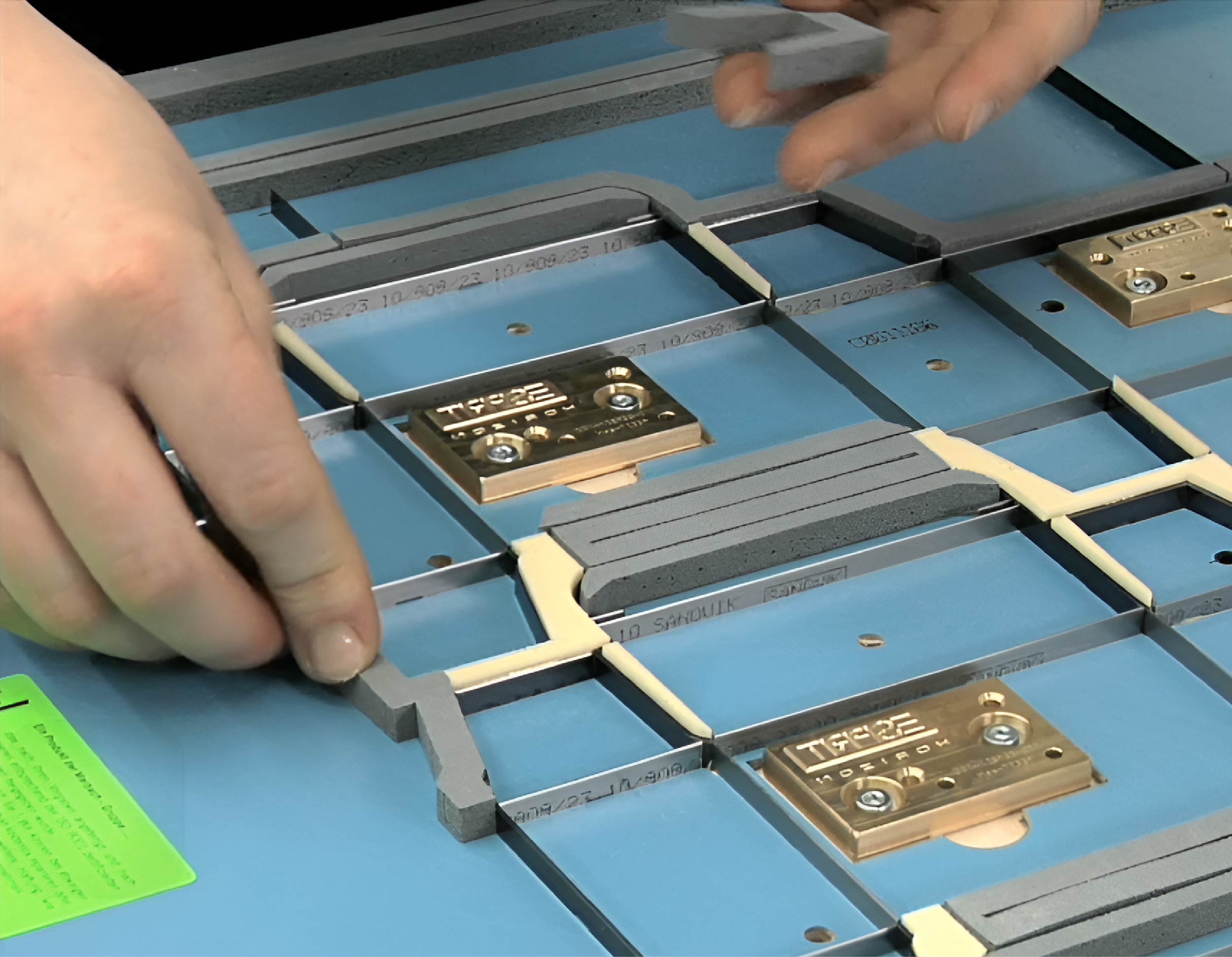 Box Die manufacturer in India - profile view